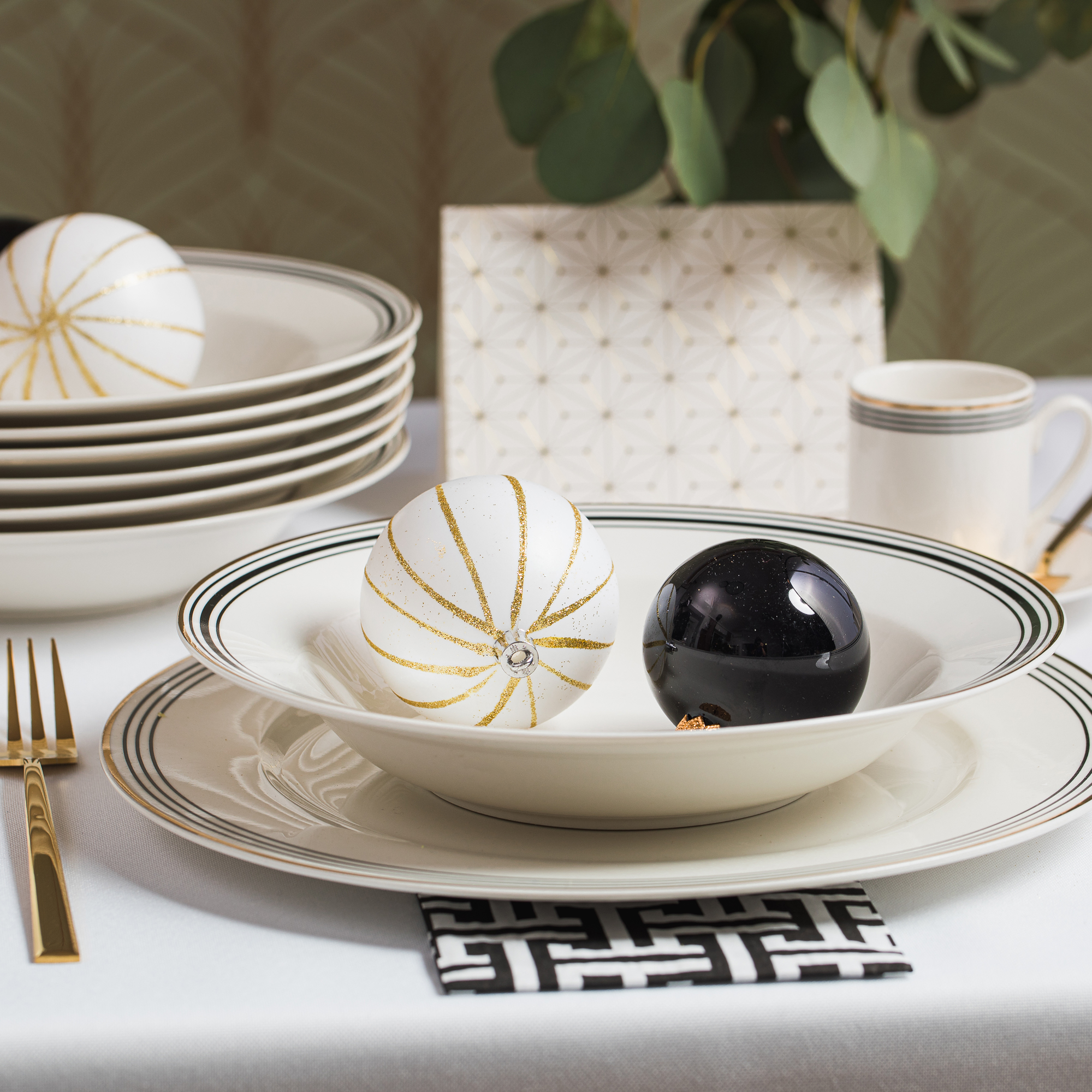 18-teiliges Porzellan-Set In Weiß & Gold – Elegant & Modern Für 6 Personen